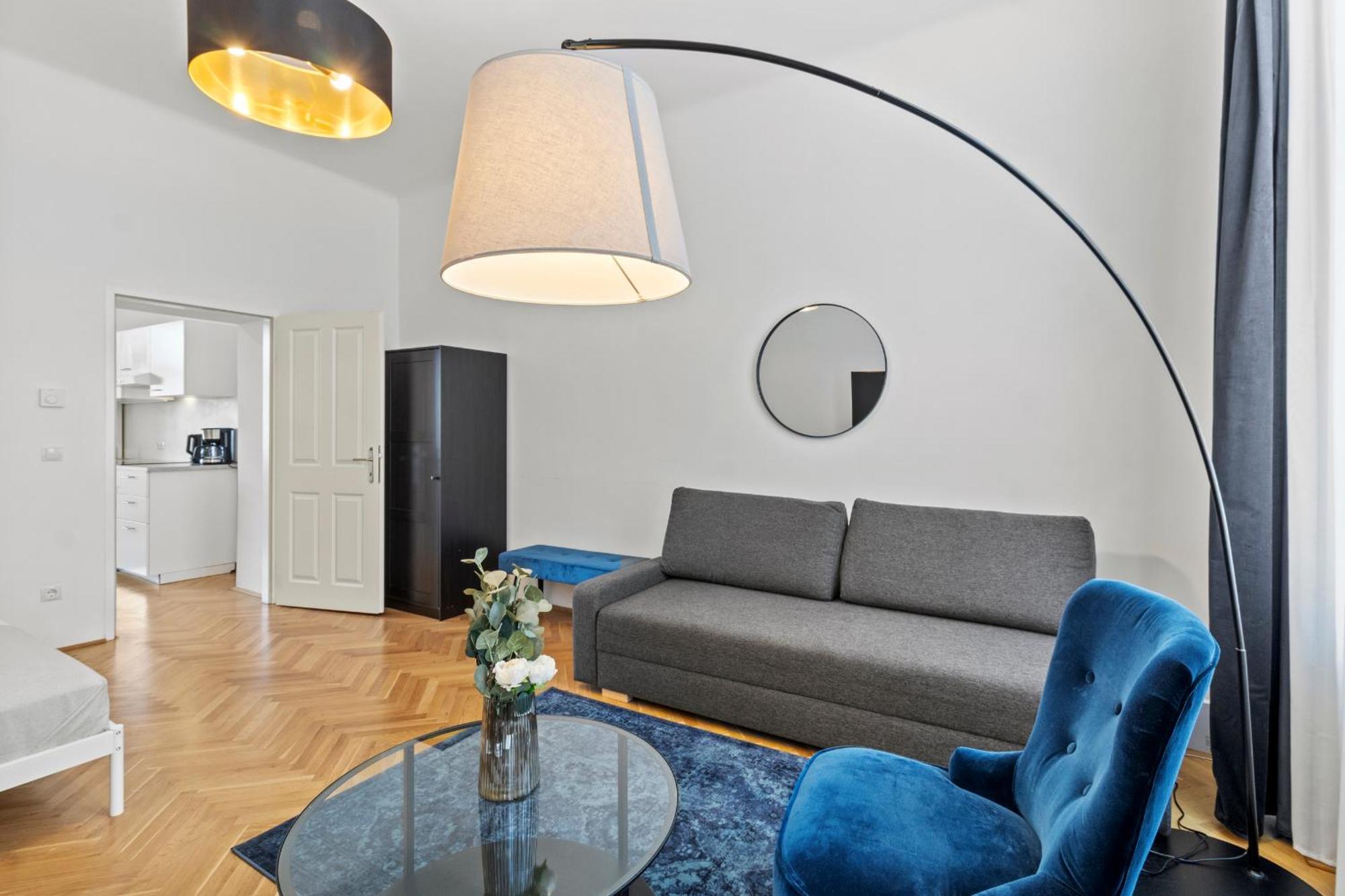 Balcony Apartment, 4 Min To U3 Zipperer Strasse Vienna Exterior photo