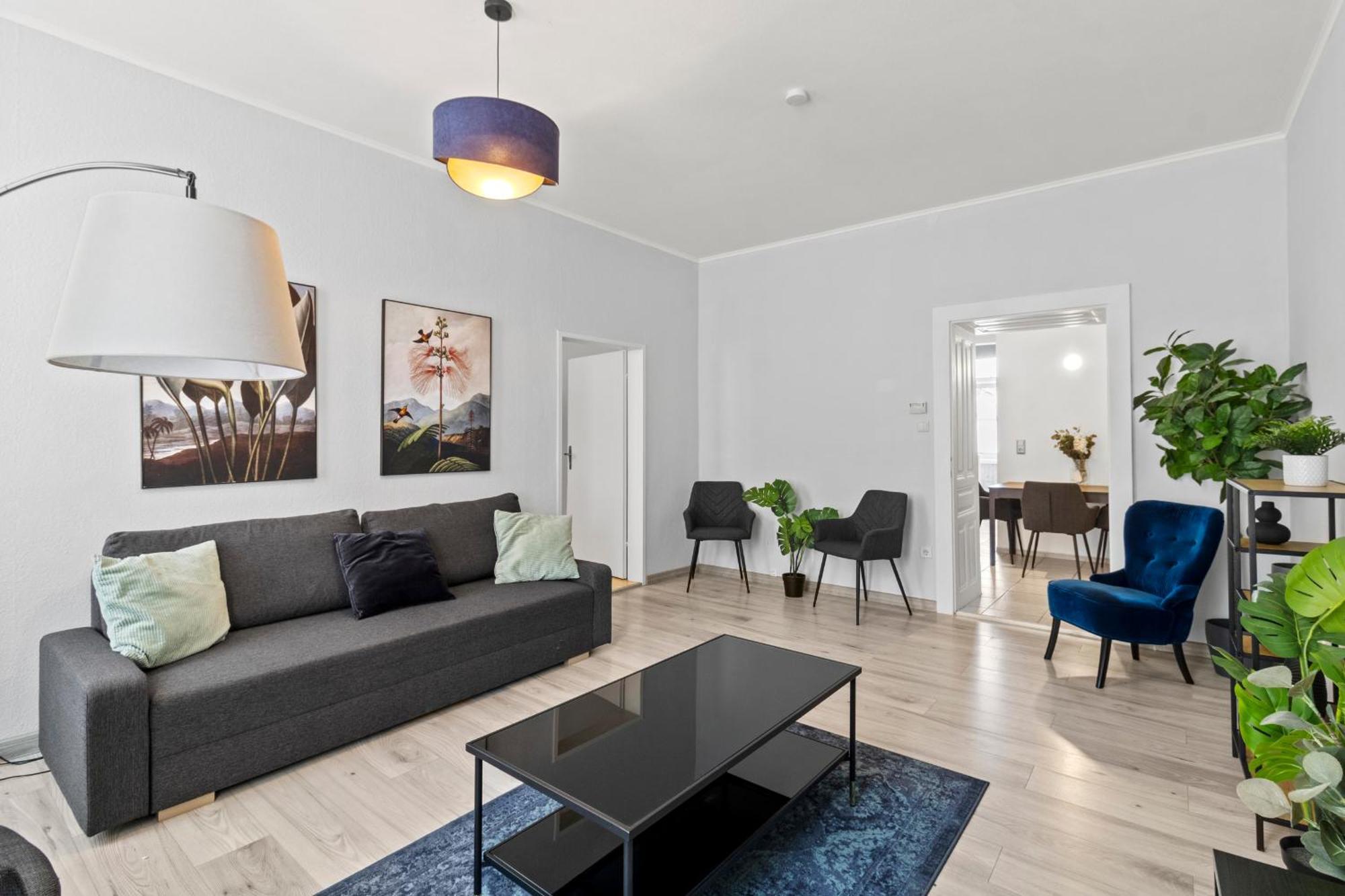 Balcony Apartment, 4 Min To U3 Zipperer Strasse Vienna Exterior photo